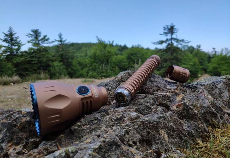 Olight Javelit Pro